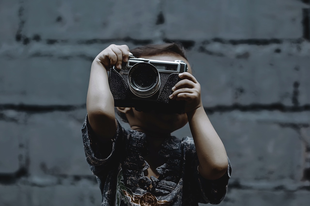 How Confidence Acts as a Prerequisite for Happiness?